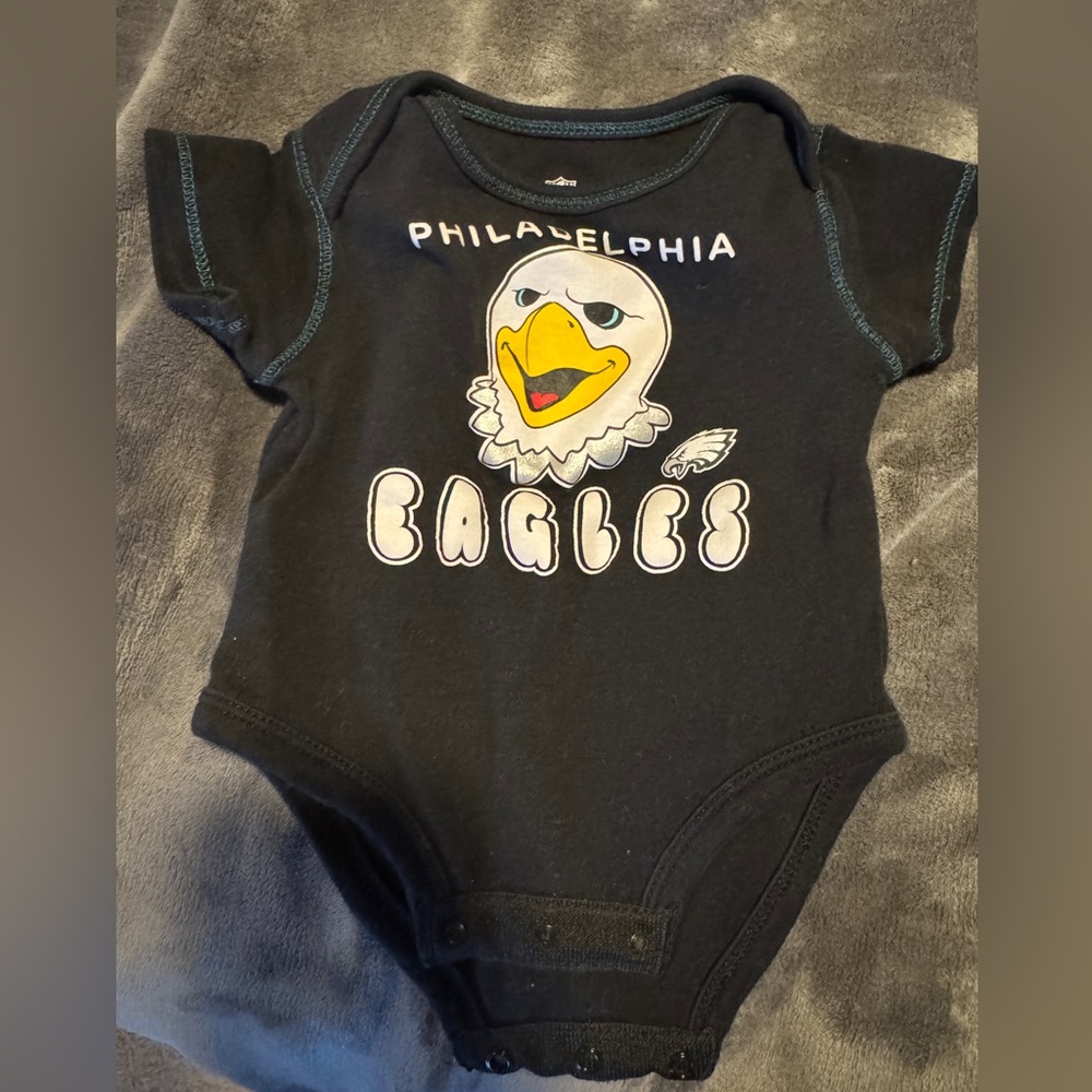 NFL Philadelphia Eagles onesie 0-3M